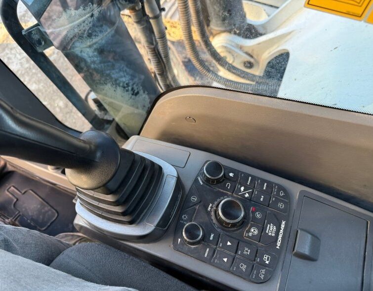 HIDROMEK  HMK300 NLC-4